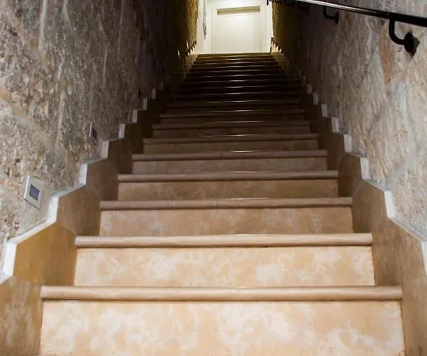 Pietracielo Bed & Breakfast 4*